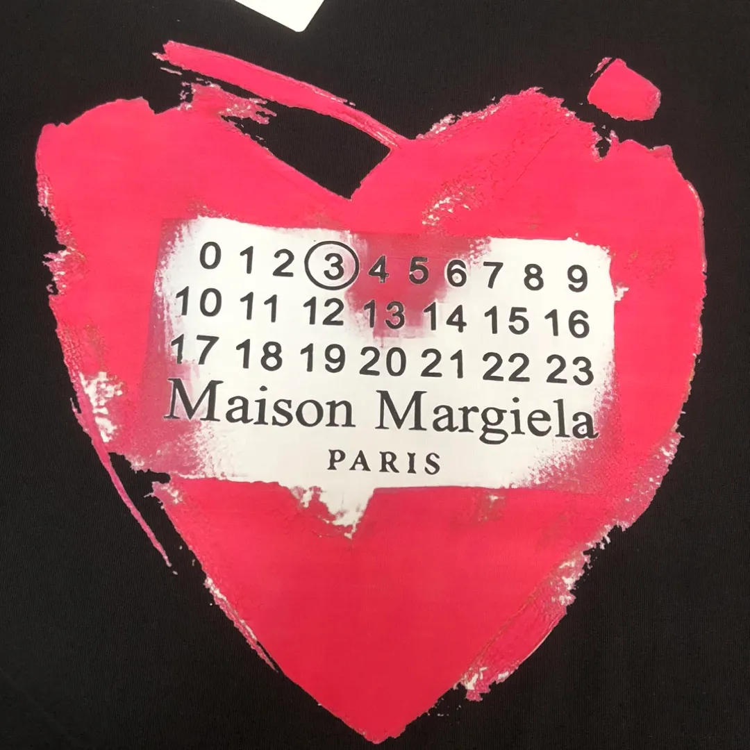 💰P85💥 MM 6 New Arrival T ！Premium ， ！ ！ ！ ！ ！ Breathable ！ ， . . ： White Black Sizes：M-3XL